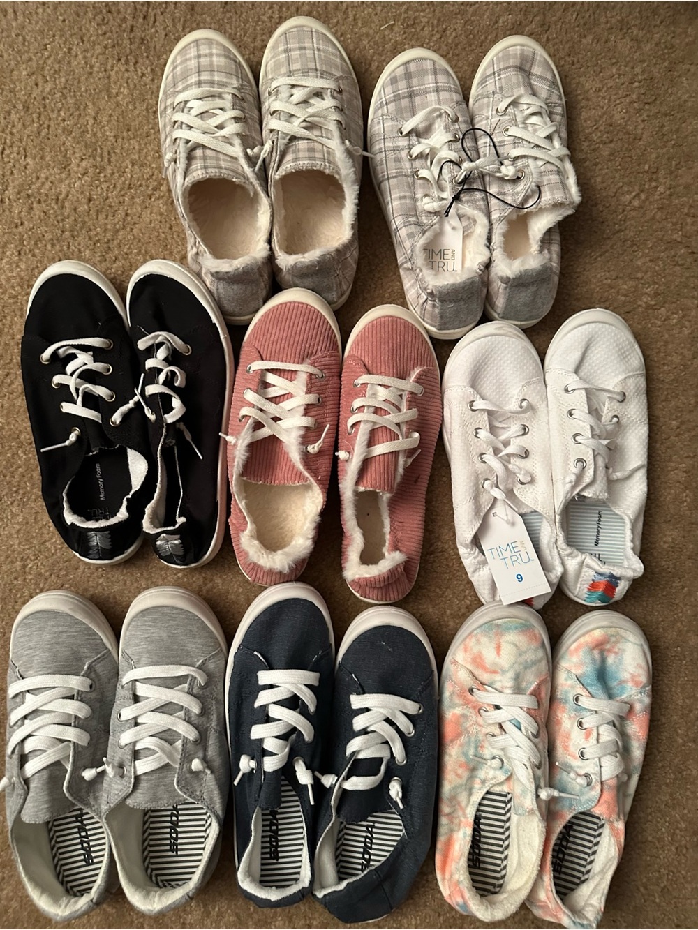 Woman Canvas Lace-Up Sneakers Bundle of 8 multicolored